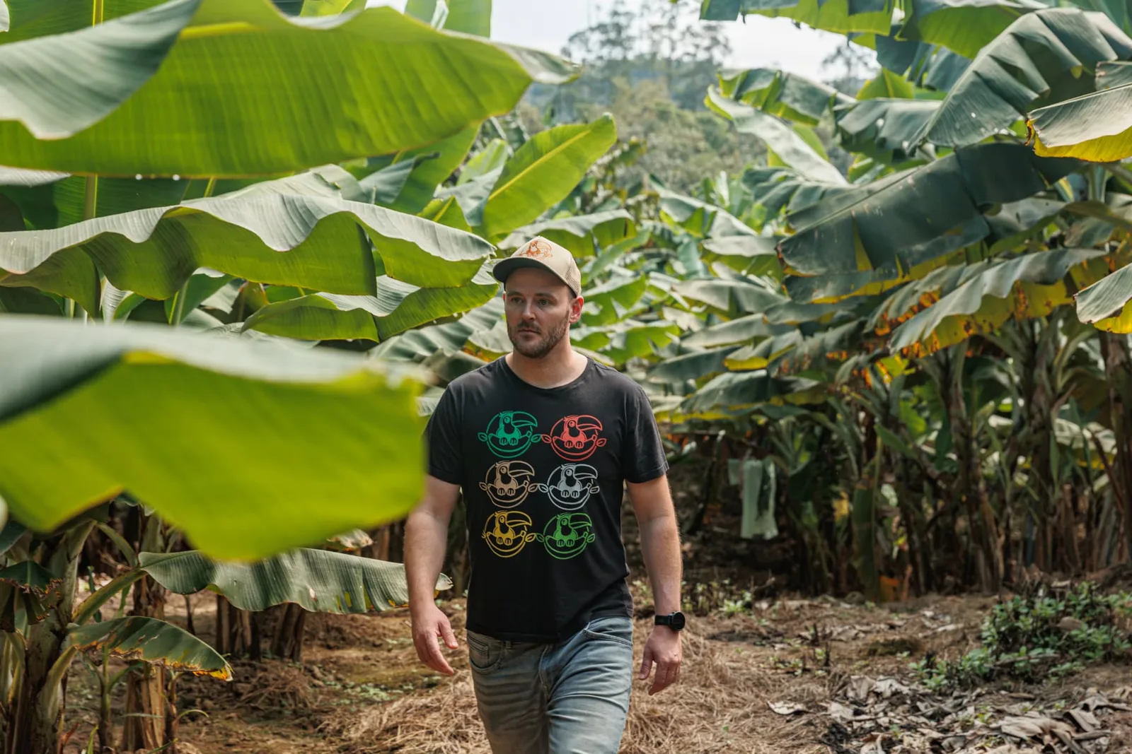 Sam in een bananenplantage in Eldorado